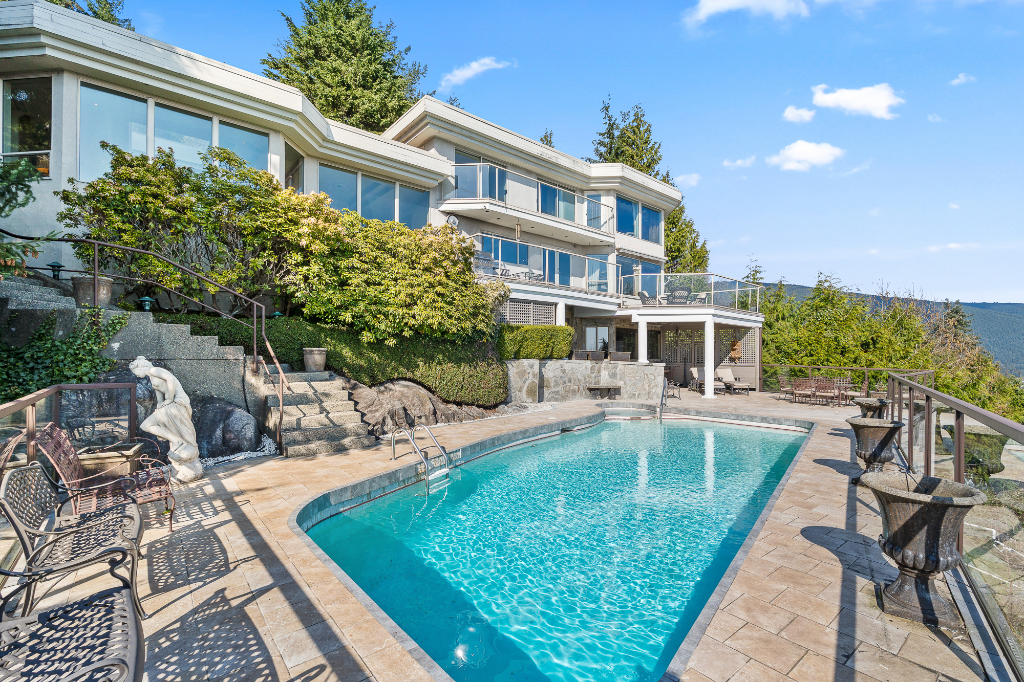 1114 Millstream Road